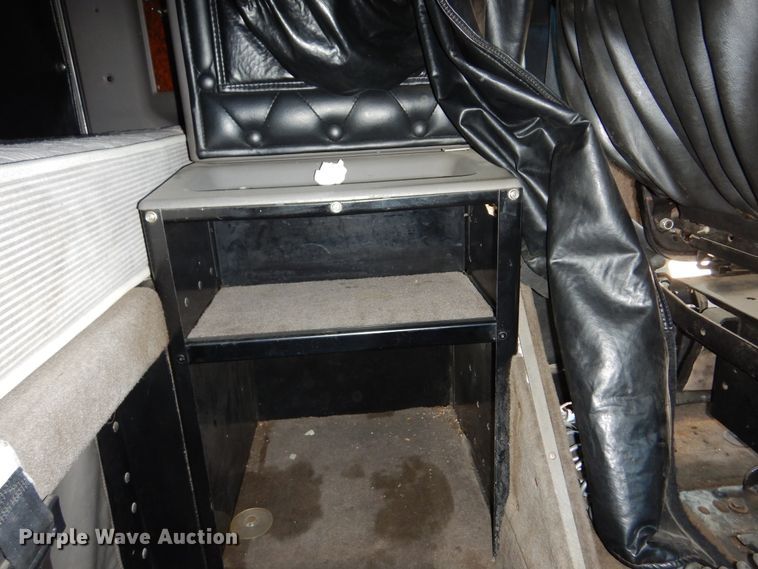 image for item DK0310 2002 Kenworth W900  semi truck