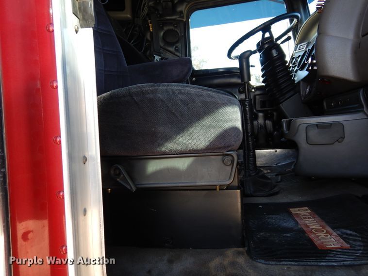 image for item DK0310 2002 Kenworth W900  semi truck