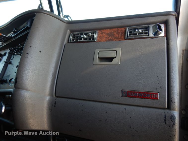 image for item DK0310 2002 Kenworth W900  semi truck