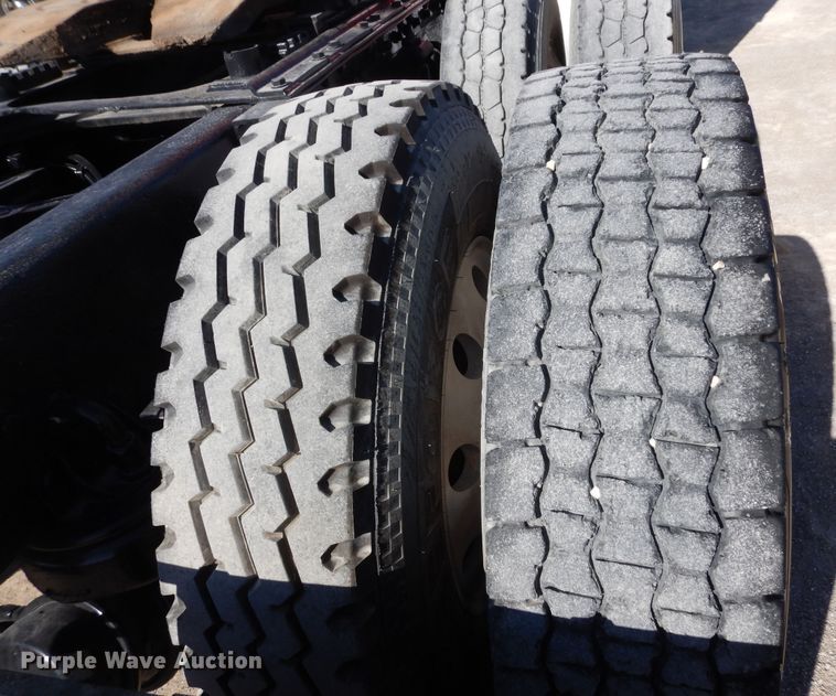 image for item DK0310 2002 Kenworth W900  semi truck