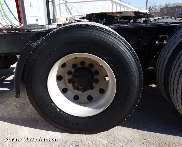 image for item DK0310 2002 Kenworth W900  semi truck