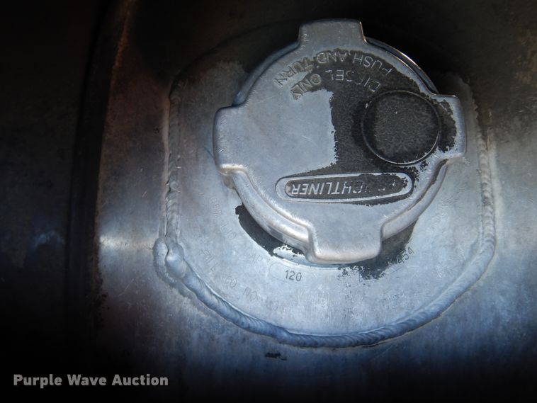 image for item DK0311 2012 Freightliner Cascadia  semi truck