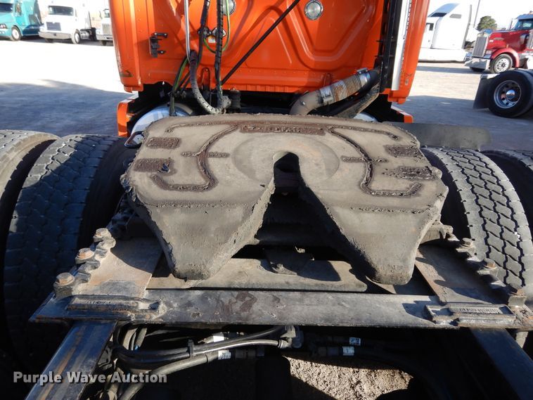 image for item DK0311 2012 Freightliner Cascadia  semi truck