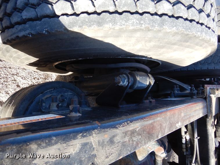 image for item DK0311 2012 Freightliner Cascadia  semi truck