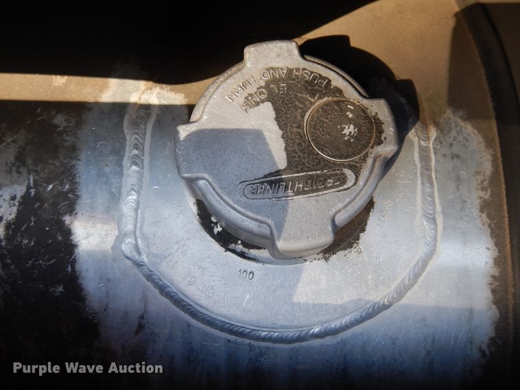 image for item DK0311 2012 Freightliner Cascadia  semi truck