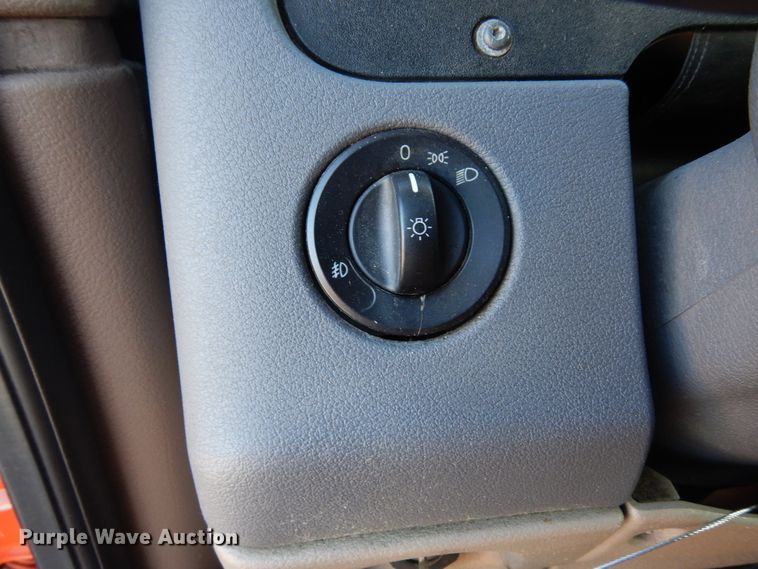 image for item DK0311 2012 Freightliner Cascadia  semi truck