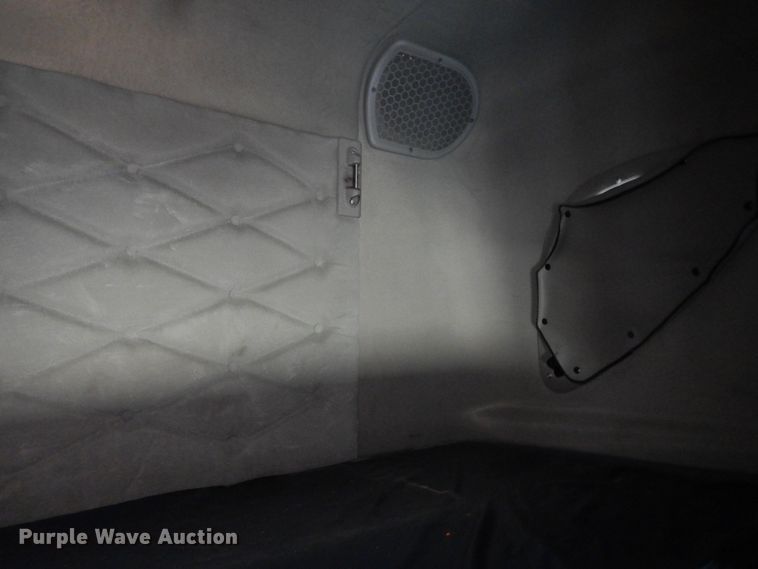 image for item DK0311 2012 Freightliner Cascadia  semi truck