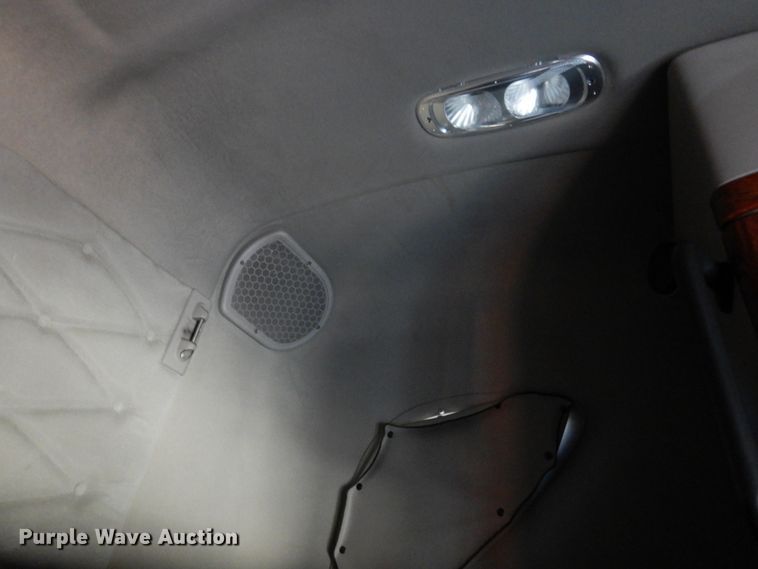 image for item DK0311 2012 Freightliner Cascadia  semi truck