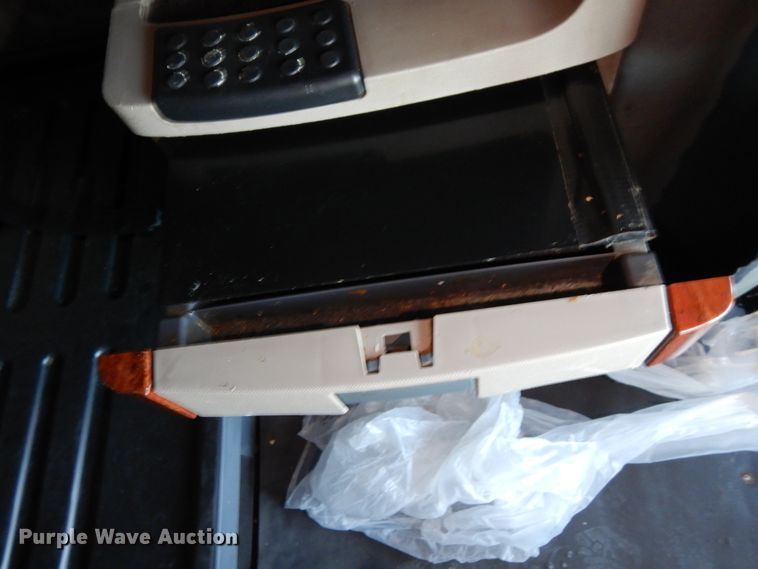 image for item DK0311 2012 Freightliner Cascadia  semi truck