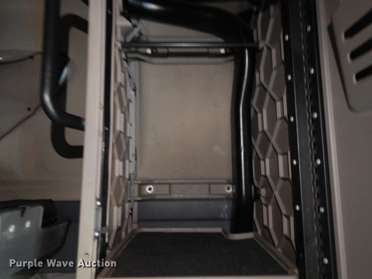 image for item DK0311 2012 Freightliner Cascadia  semi truck