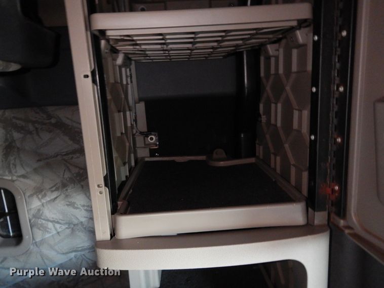 image for item DK0311 2012 Freightliner Cascadia  semi truck