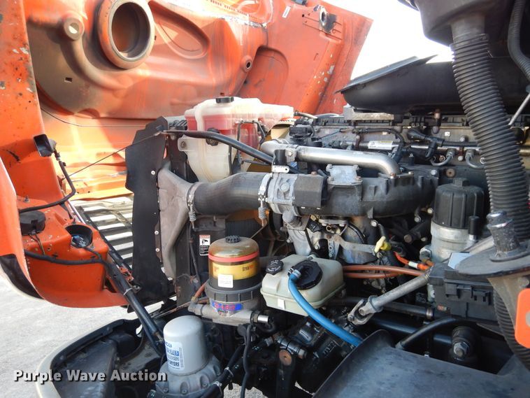 image for item DK0311 2012 Freightliner Cascadia  semi truck