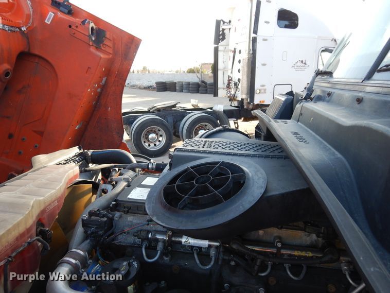 image for item DK0311 2012 Freightliner Cascadia  semi truck