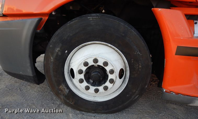 image for item DK0311 2012 Freightliner Cascadia  semi truck