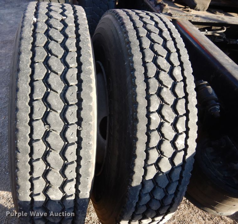 image for item DK0311 2012 Freightliner Cascadia  semi truck