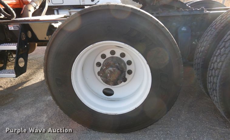 image for item DK0311 2012 Freightliner Cascadia  semi truck