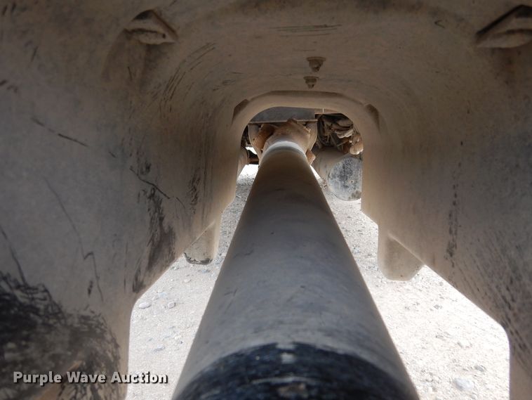 image for item DK0317 2007 Freightliner Columbia 120  semi truck