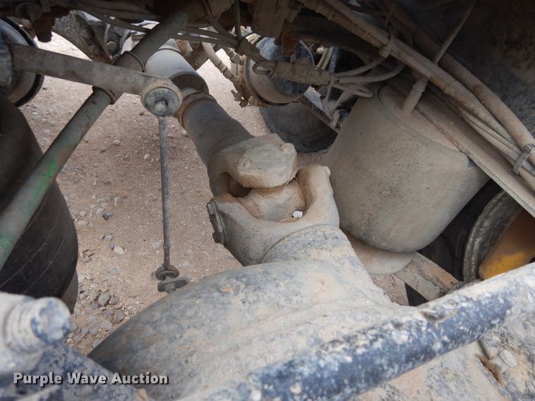 image for item DK0317 2007 Freightliner Columbia 120  semi truck