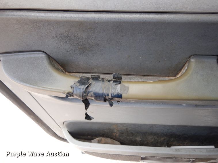 image for item DK0317 2007 Freightliner Columbia 120  semi truck