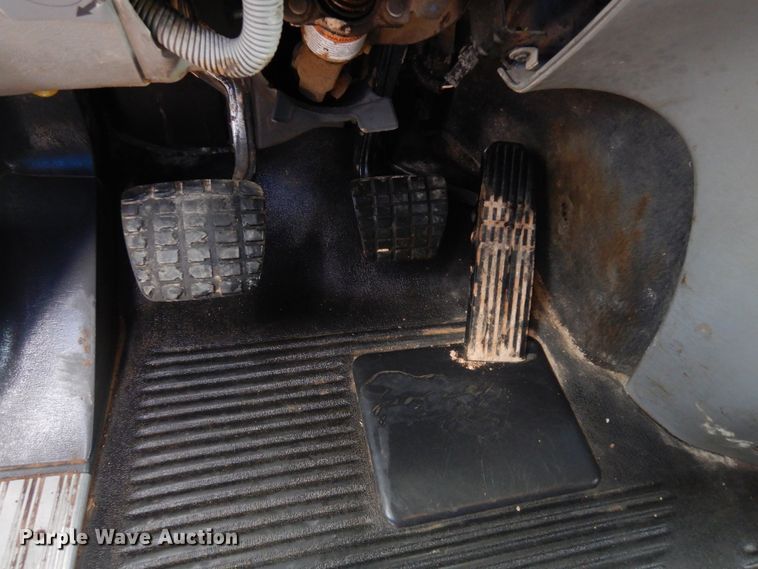 image for item DK0317 2007 Freightliner Columbia 120  semi truck