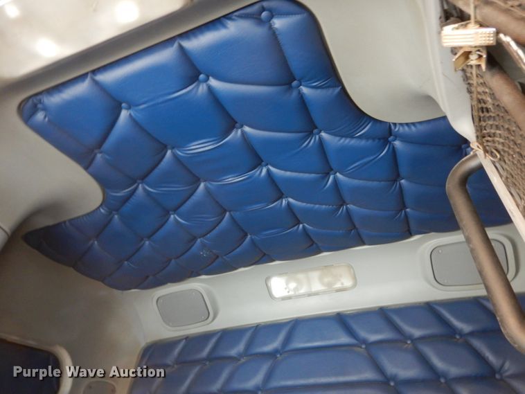 image for item DK0317 2007 Freightliner Columbia 120  semi truck