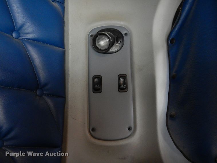 image for item DK0317 2007 Freightliner Columbia 120  semi truck