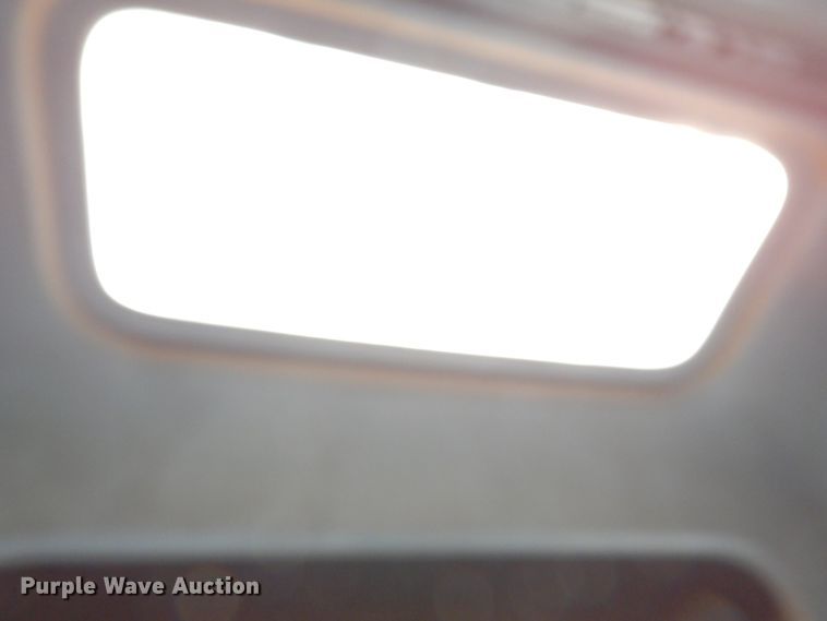 image for item DK0317 2007 Freightliner Columbia 120  semi truck