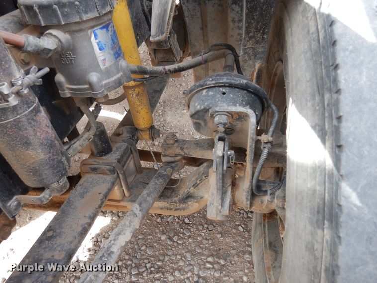 image for item DK0317 2007 Freightliner Columbia 120  semi truck