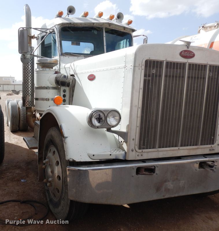 image for item DK0318 1979 Peterbilt 359A  truck cab and chassis