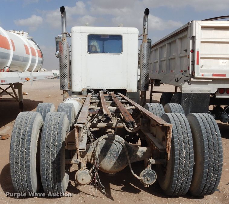 image for item DK0318 1979 Peterbilt 359A  truck cab and chassis