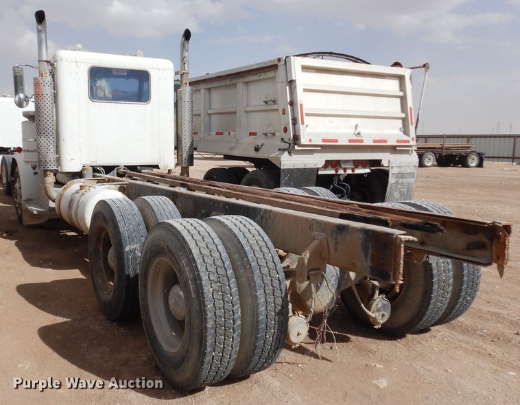 image for item DK0318 1979 Peterbilt 359A  truck cab and chassis