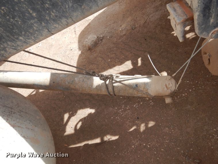 image for item DK0318 1979 Peterbilt 359A  truck cab and chassis