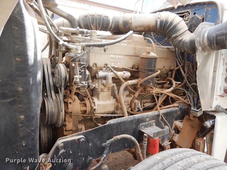 image for item DK0318 1979 Peterbilt 359A  truck cab and chassis