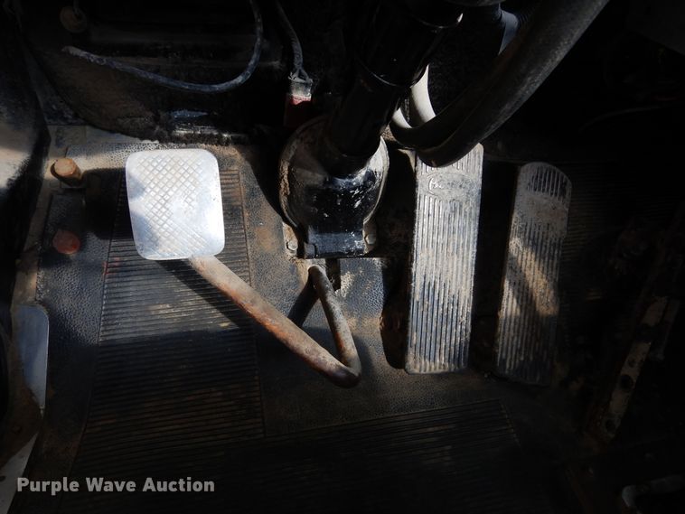 image for item DK0318 1979 Peterbilt 359A  truck cab and chassis