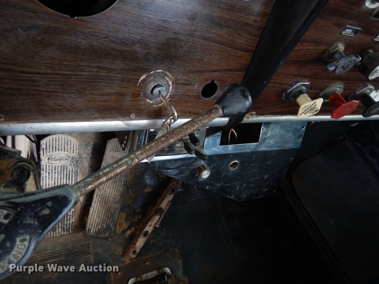 image for item DK0318 1979 Peterbilt 359A  truck cab and chassis