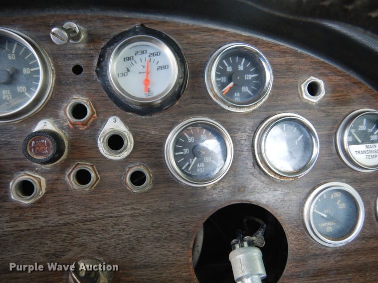 image for item DK0318 1979 Peterbilt 359A  truck cab and chassis