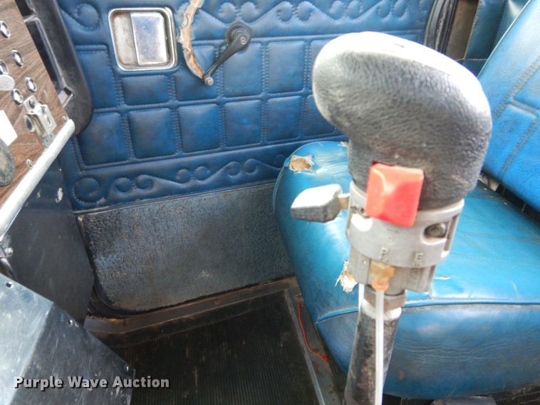 image for item DK0318 1979 Peterbilt 359A  truck cab and chassis