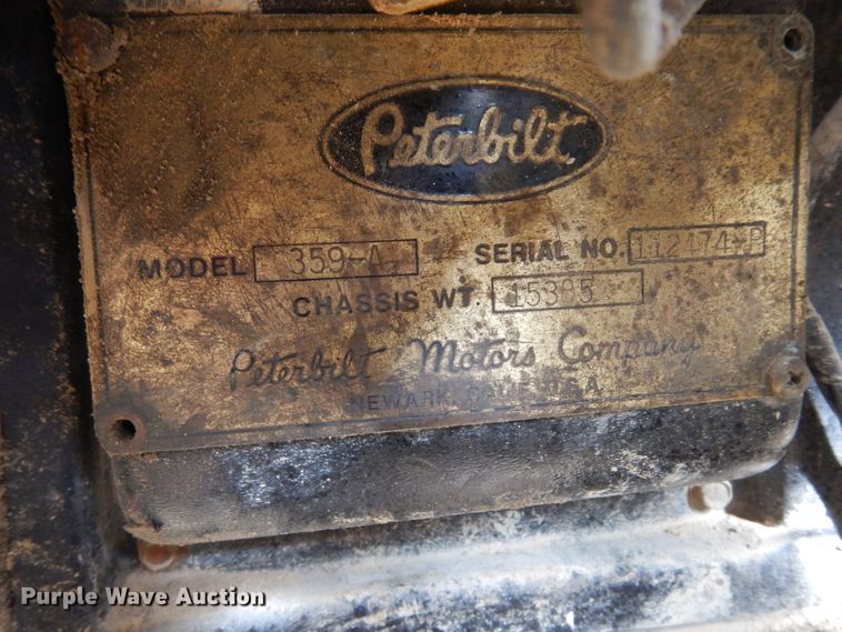 image for item DK0318 1979 Peterbilt 359A  truck cab and chassis