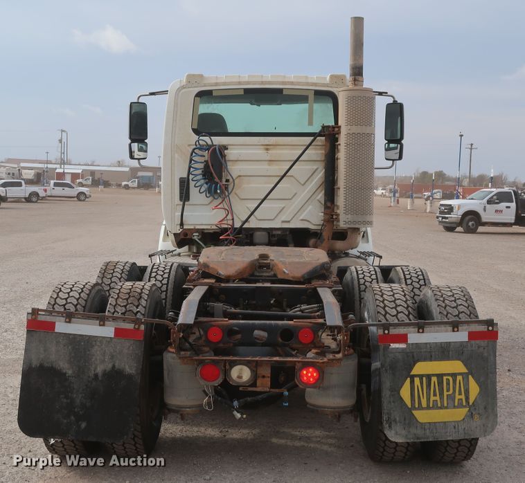 image for item DK3674 2012 International TranStar 8600  semi truck