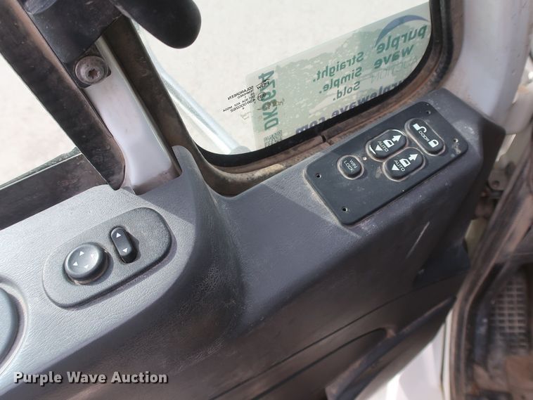 image for item DK3674 2012 International TranStar 8600  semi truck