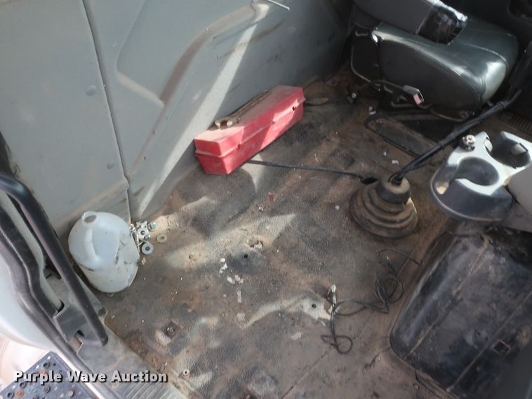 image for item DK3674 2012 International TranStar 8600  semi truck