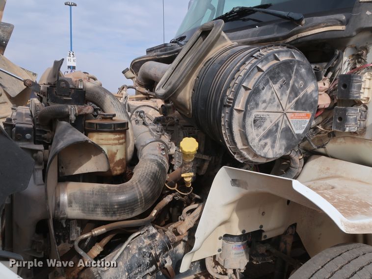 image for item DK3674 2012 International TranStar 8600  semi truck