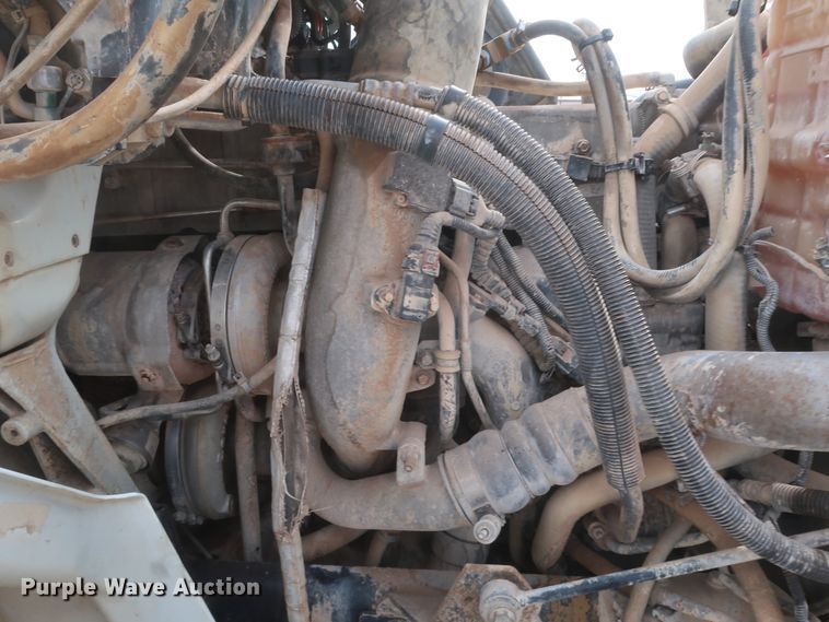 image for item DK3674 2012 International TranStar 8600  semi truck