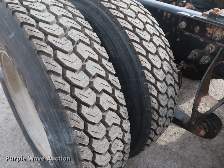 image for item DK3674 2012 International TranStar 8600  semi truck