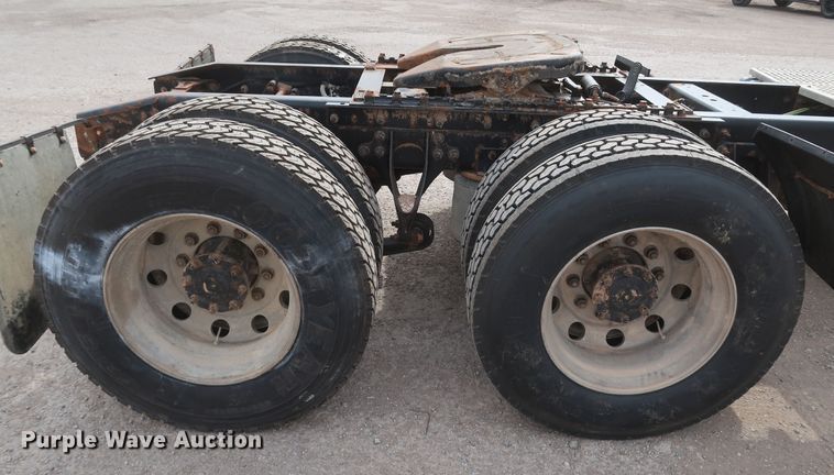 image for item DK3674 2012 International TranStar 8600  semi truck