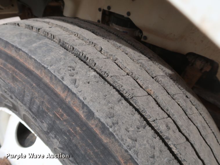 image for item DK3674 2012 International TranStar 8600  semi truck