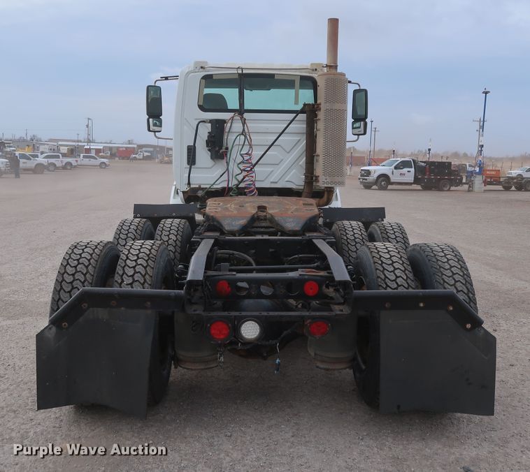 image for item DK3675 2012 International TranStar 8600  semi truck