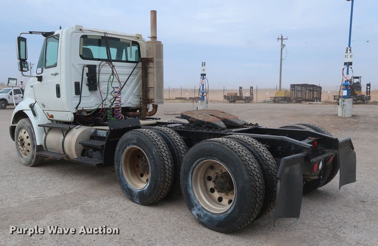 image for item DK3675 2012 International TranStar 8600  semi truck