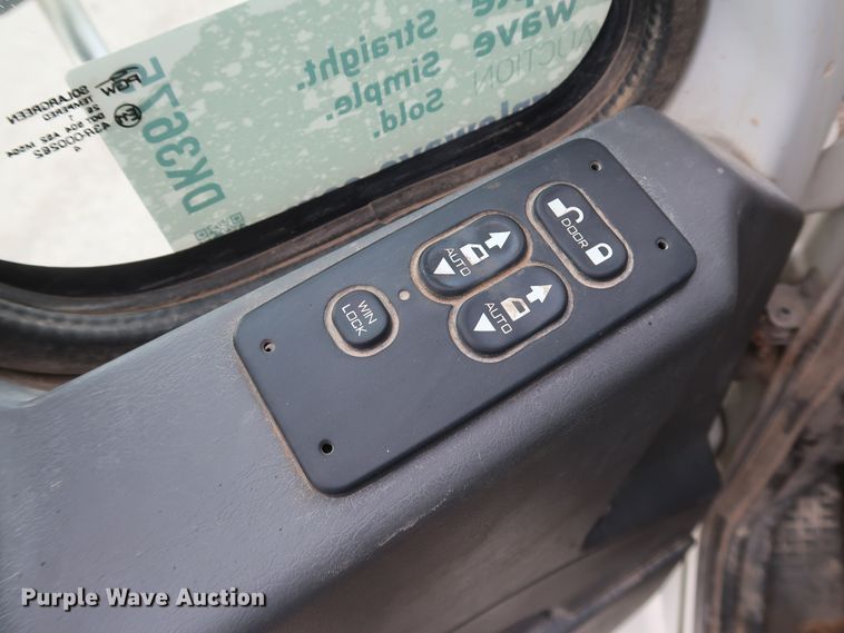 image for item DK3675 2012 International TranStar 8600  semi truck