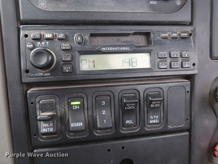 image for item DK3675 2012 International TranStar 8600  semi truck